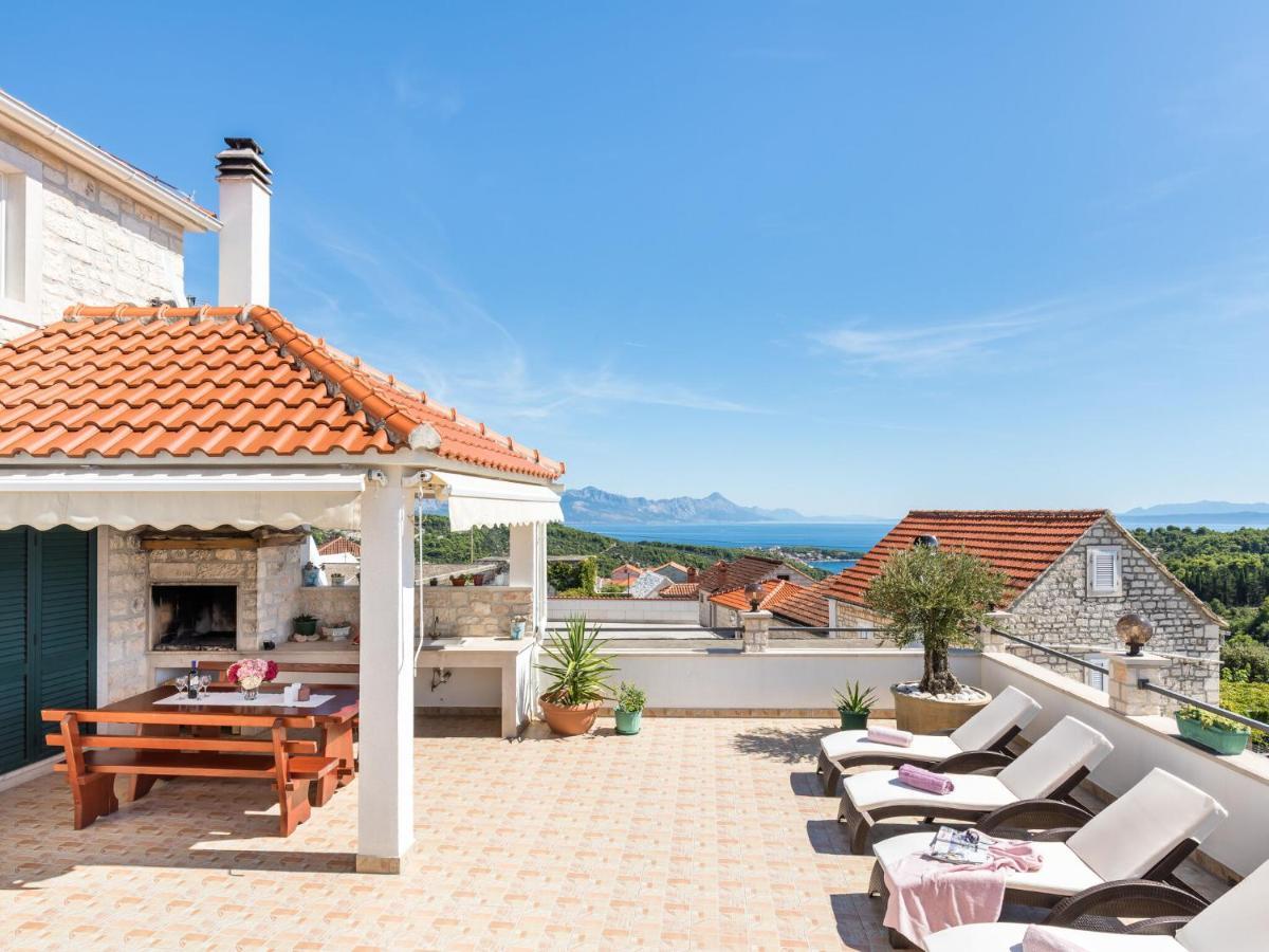 Luxurious Villa In Selca With Pool Kültér fotó