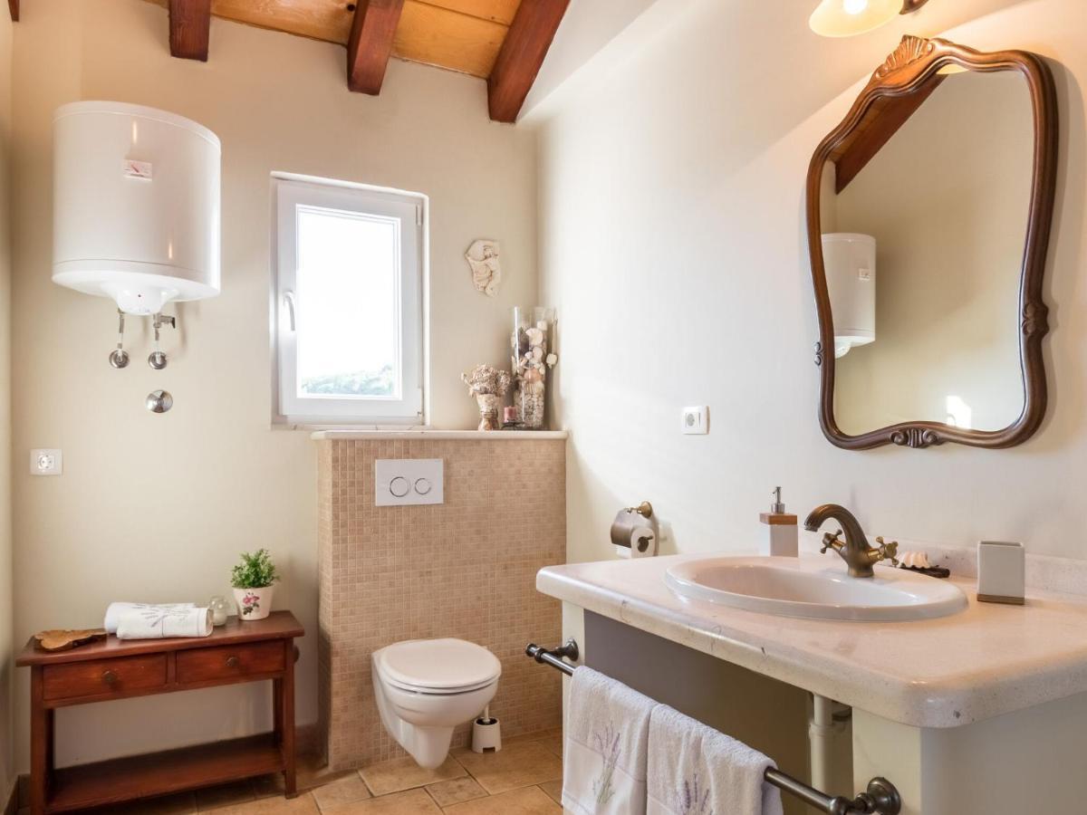 Luxurious Villa In Selca With Pool Kültér fotó