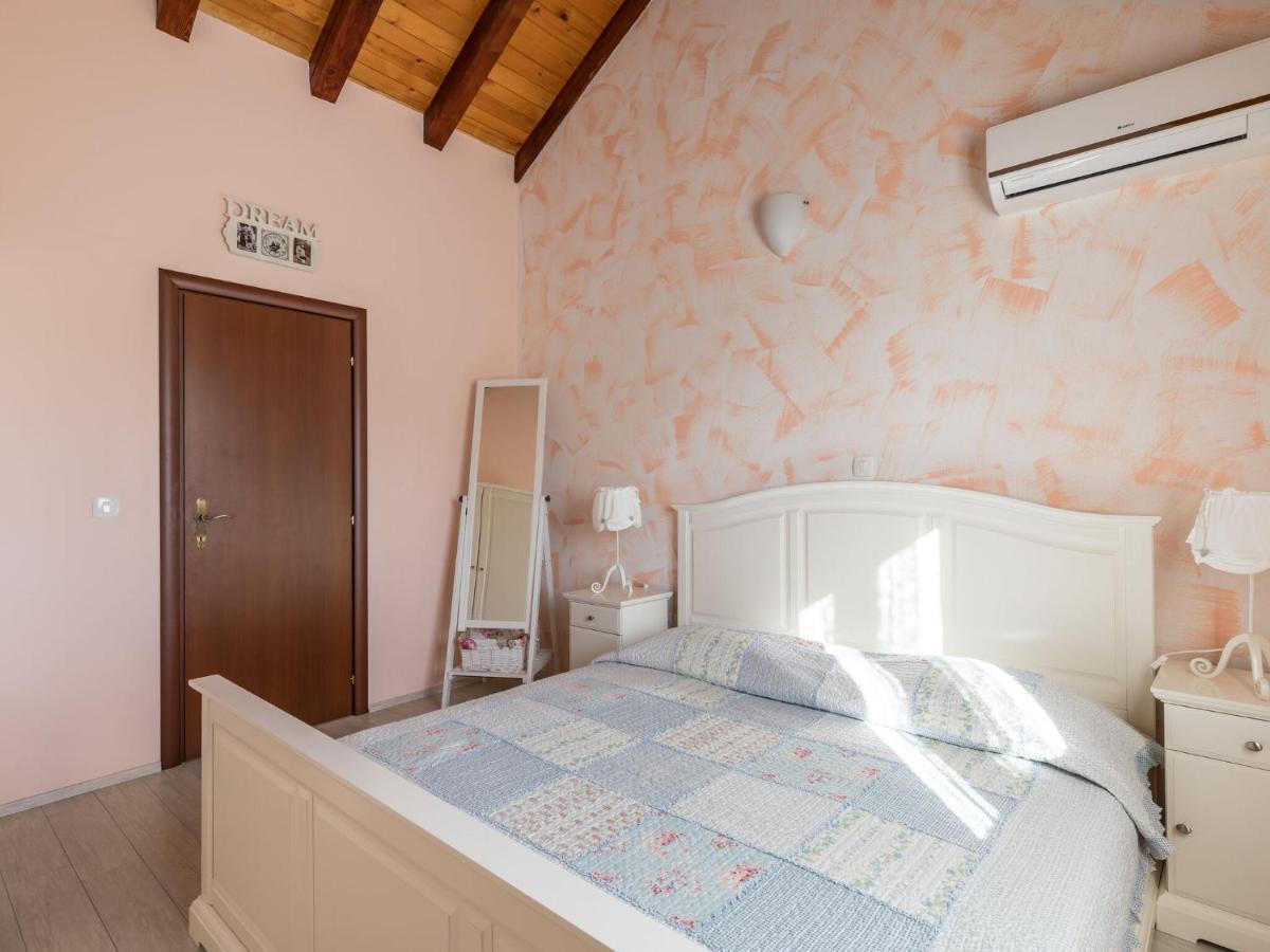 Luxurious Villa In Selca With Pool Kültér fotó